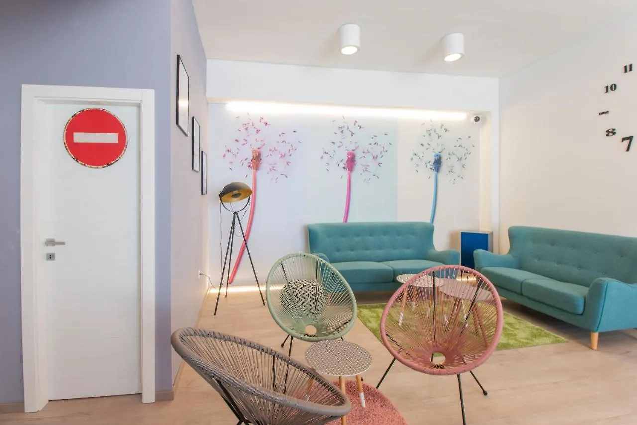 Dandelion Hostel 자다르