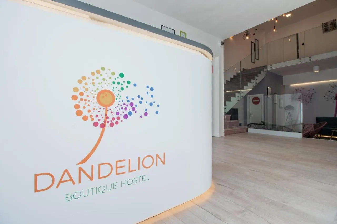 Dandelion Hostel 자다르
