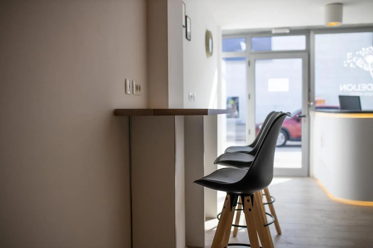 Dandelion Hostel 자다르