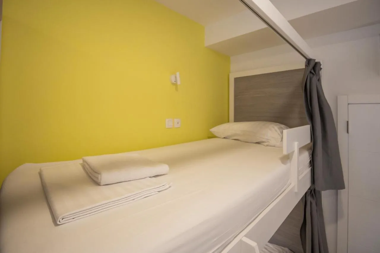 Dandelion Hostel 자다르 0*,  크로아티아